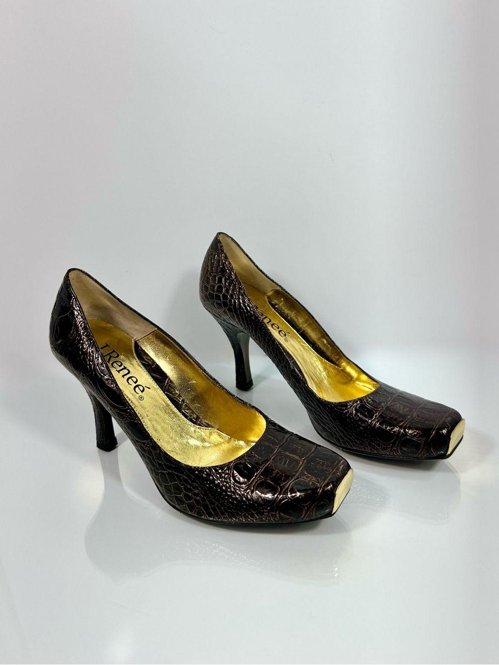 J. Renee Sienna Bronze Metallic Croc Pumps Gold Metal Toe Tip Accent Size 9M